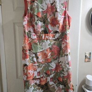 Dressbarn Women's 18 Floral Sleveless Dress